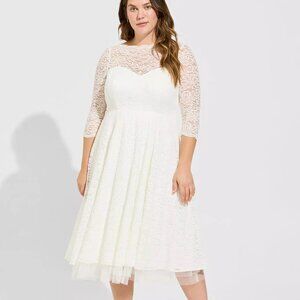 NWT Torrid Ivory Lace Tea-Length Wedding Dress